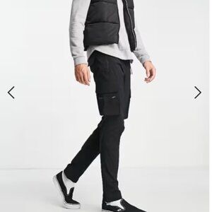 ADPT Technical Cargo Pants / Black / L